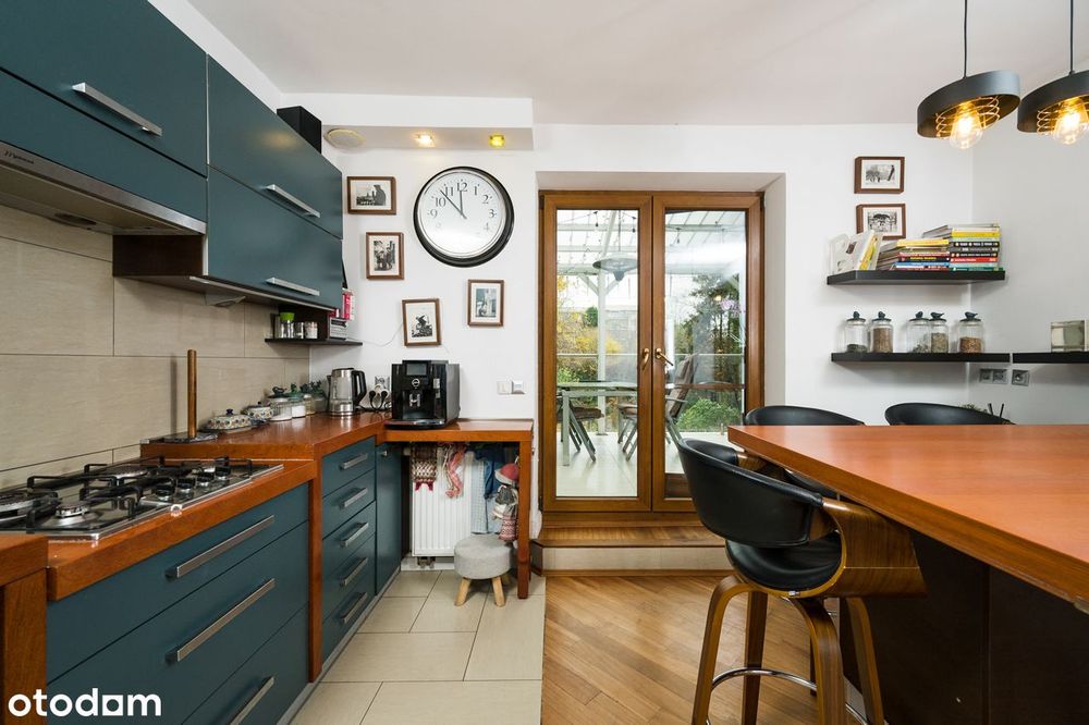 Dom z garażem i ogrodem w centrum Krakowa - Spokojna okolica