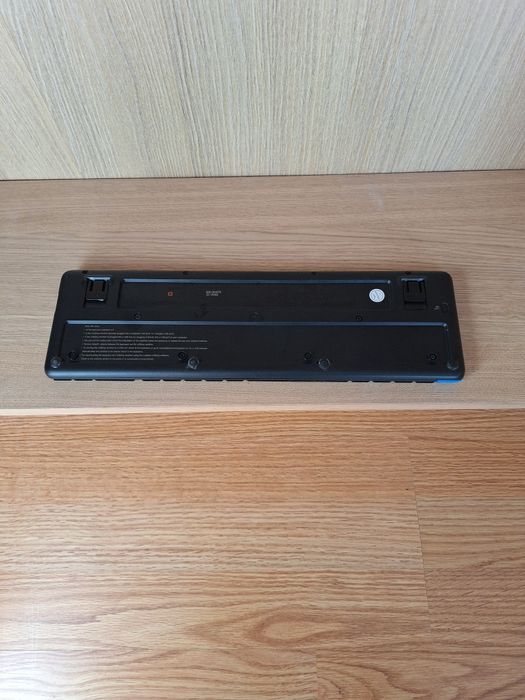 Logitech Wireless MK220 Teclado 
Logitech Wireless Combo M444710339961180161