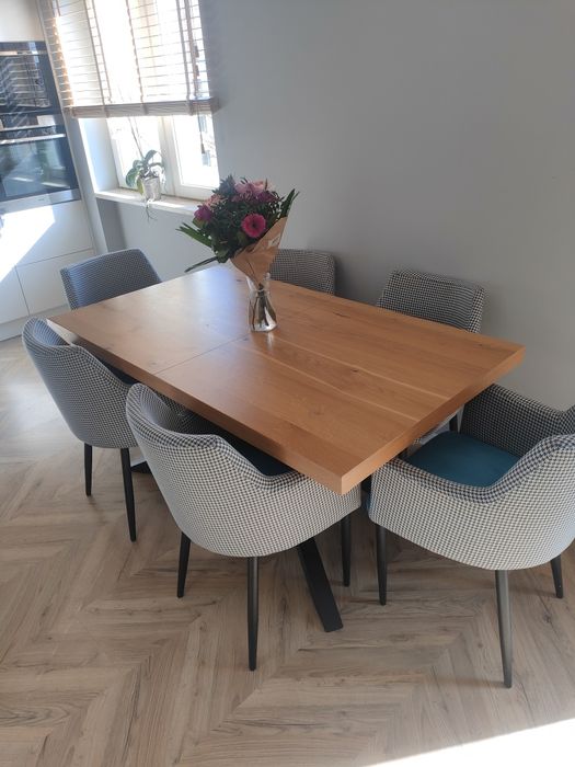 Zestaw stół+ krzesła tapicerowane