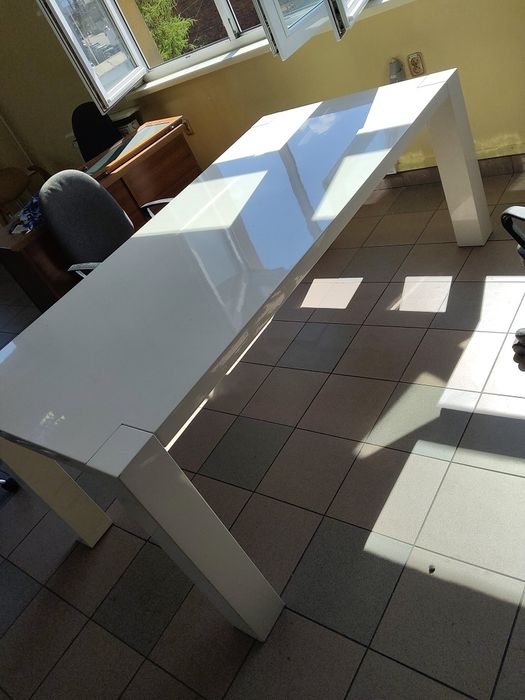 Duży biały stół wysoki połysk