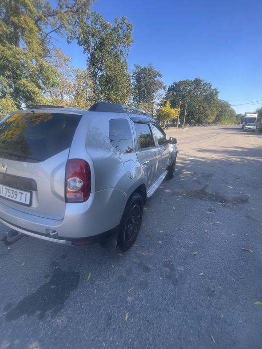 Renault    Duster