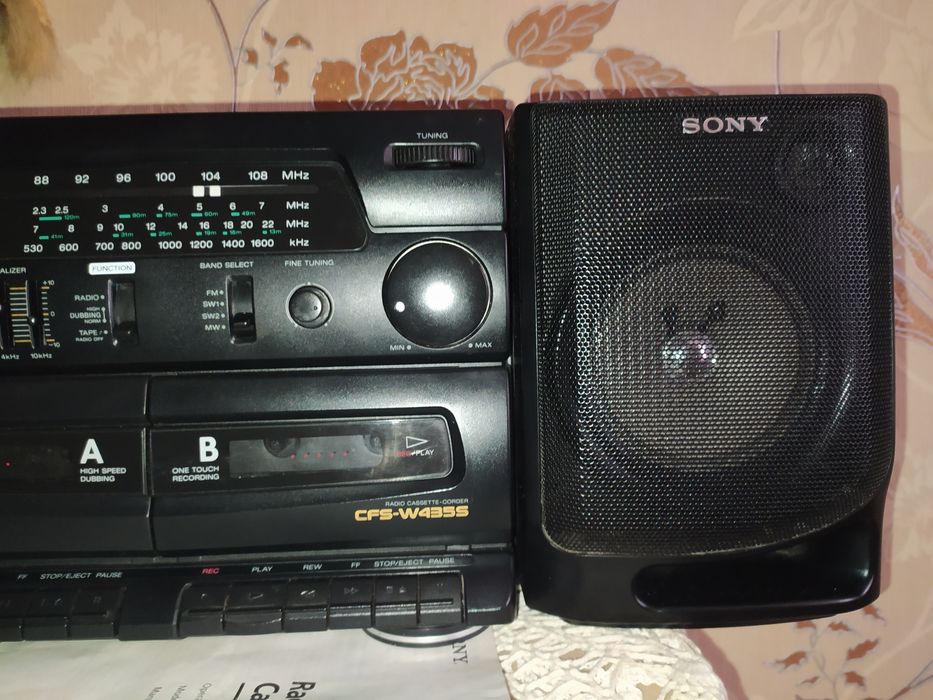 кассетный магнитофон Sony CFS-W 435 S