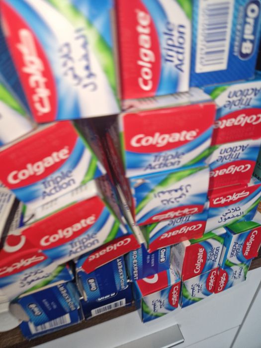 Pasty do zębów colgate i oral b