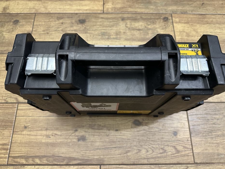 Skrzynia, walizka transportowa DeWalt TSTak DCD796