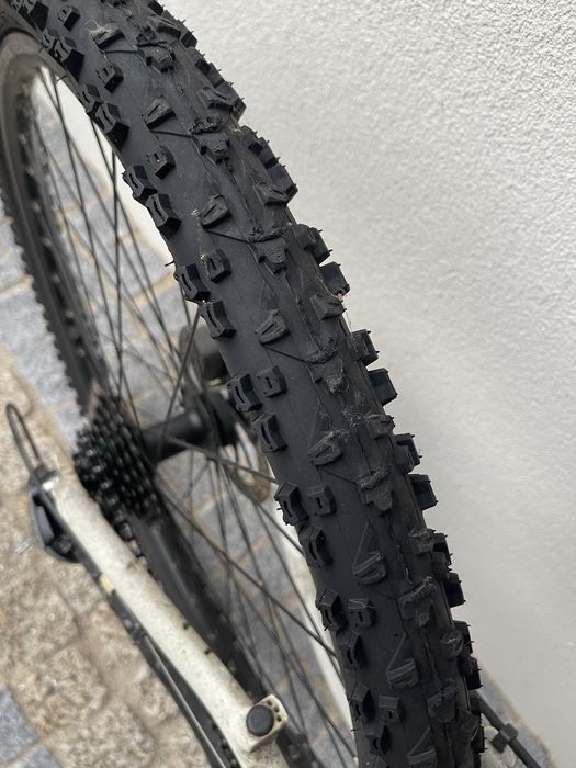 Bicicleta de aluminio CBF Dropper