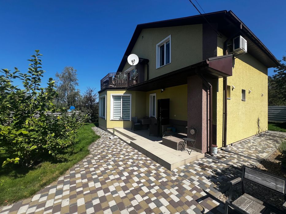 Будинок під Києвом з резервним живленням при вимиканні світла!!!