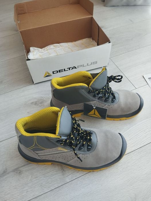 Спецвзуття Delta Plus,Черевики шкіряні захисні, і з металевим носком