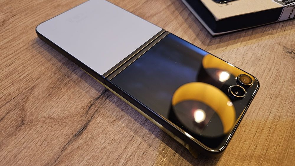 Samsung Galaxy Flip5