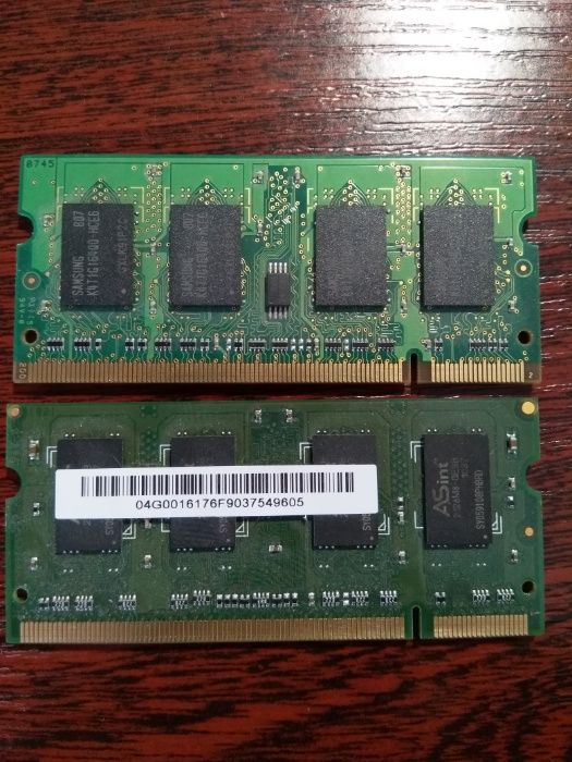 память ddr2 2шт.