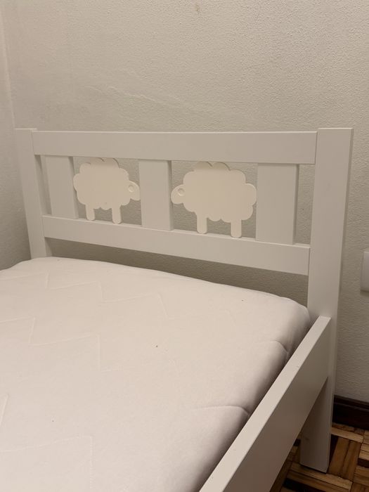 Cama com colchão