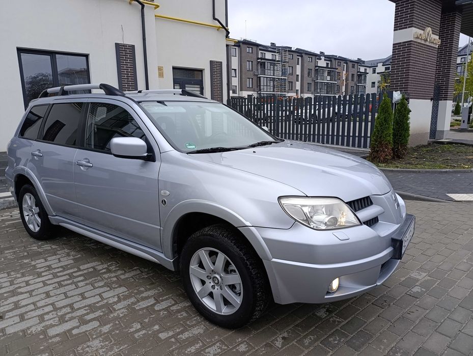 Продам MITSUBISHI Outlander