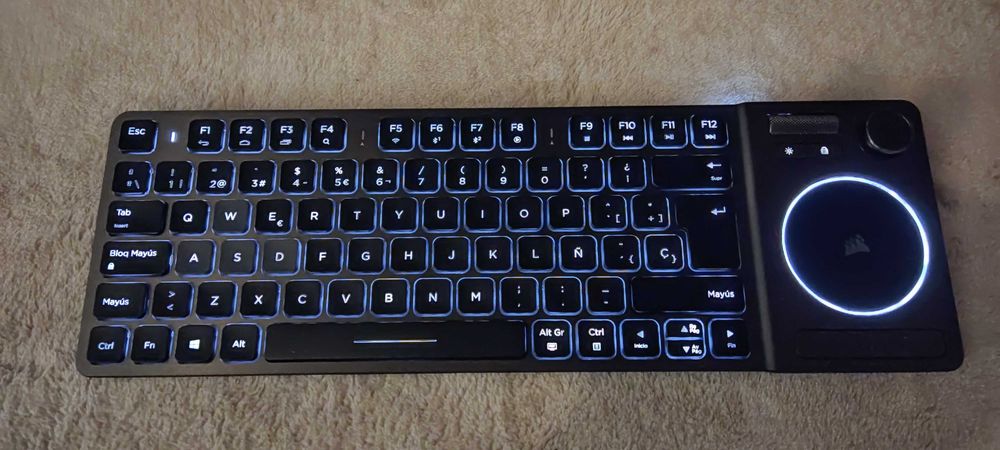 Teclado Corsair K83 Multimédia, home theater PC keyboard