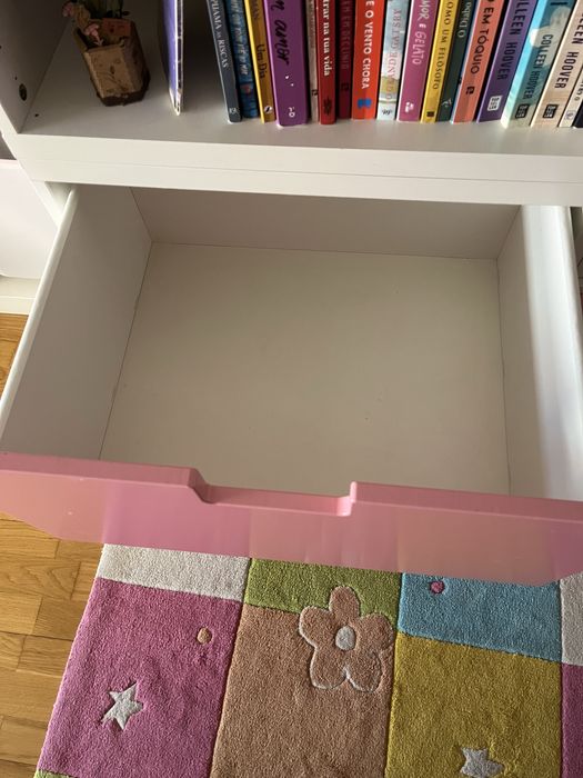 Estante branca e rosa ikea STUVA