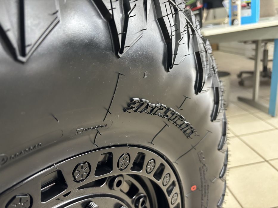 Koła terenowe Jeep 5x127 opony 37x12,50R17