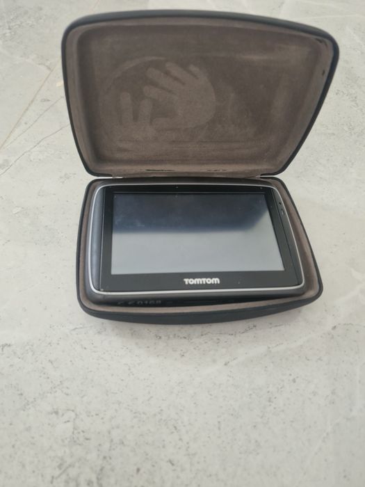 Unikat! TomTom GO 950 Traffic BOX | Stan Kolekcjonerski – RAZ ODPALONA NA TEST! + PILOT, UCHWYT, ETUI