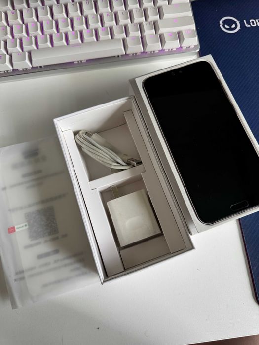 Телефон huawei p20 pro синій 6/128