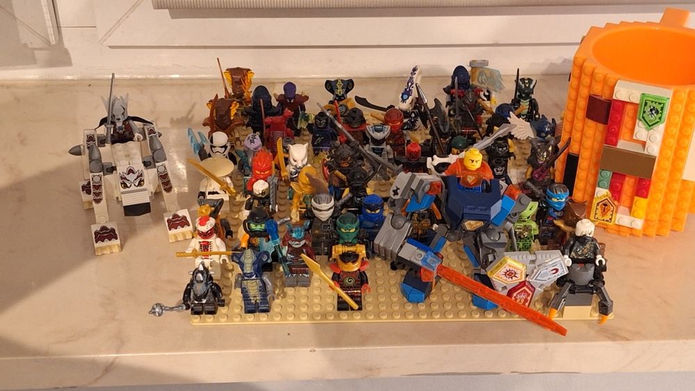 Figurki Lego mix