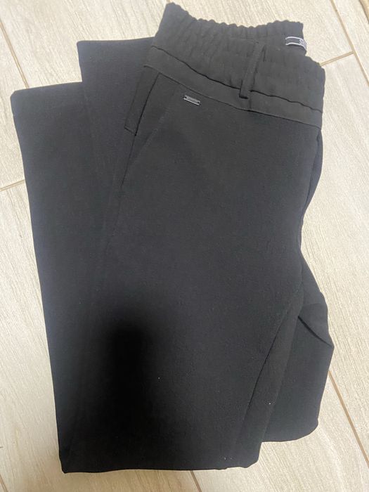 Брюки офісні чорні прямі