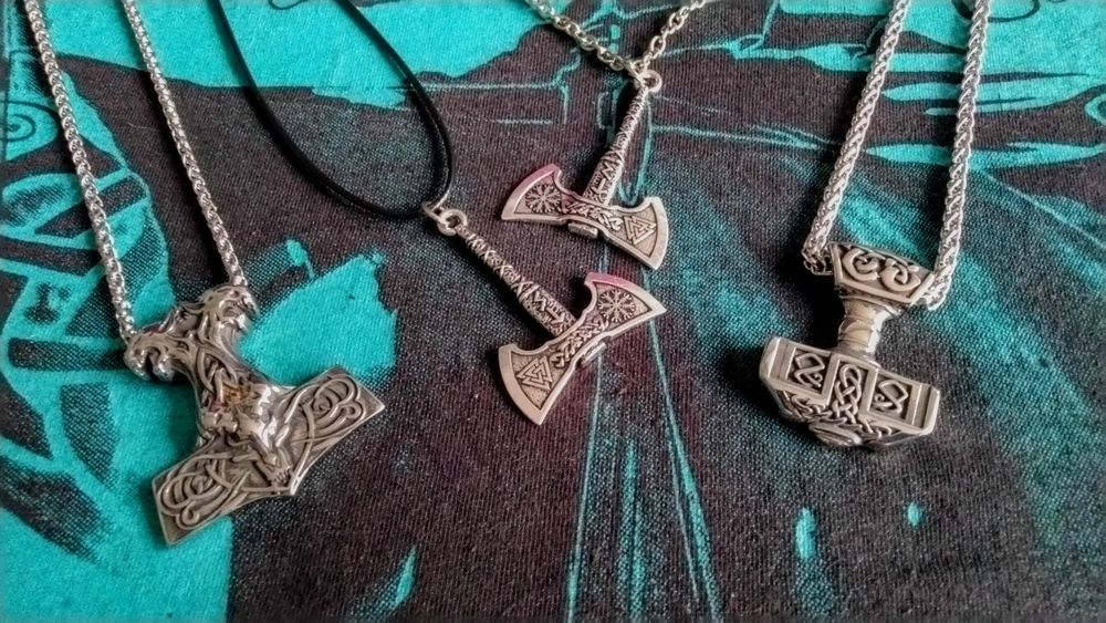 Zawieszka wisiorek nordycki topór runy Młot Thor Odyn Mjolnir kompas