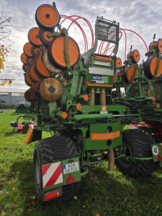 Siewni do kukurydzy Amazone ed - x 6000 TC 8 rzędowy 2011 rok