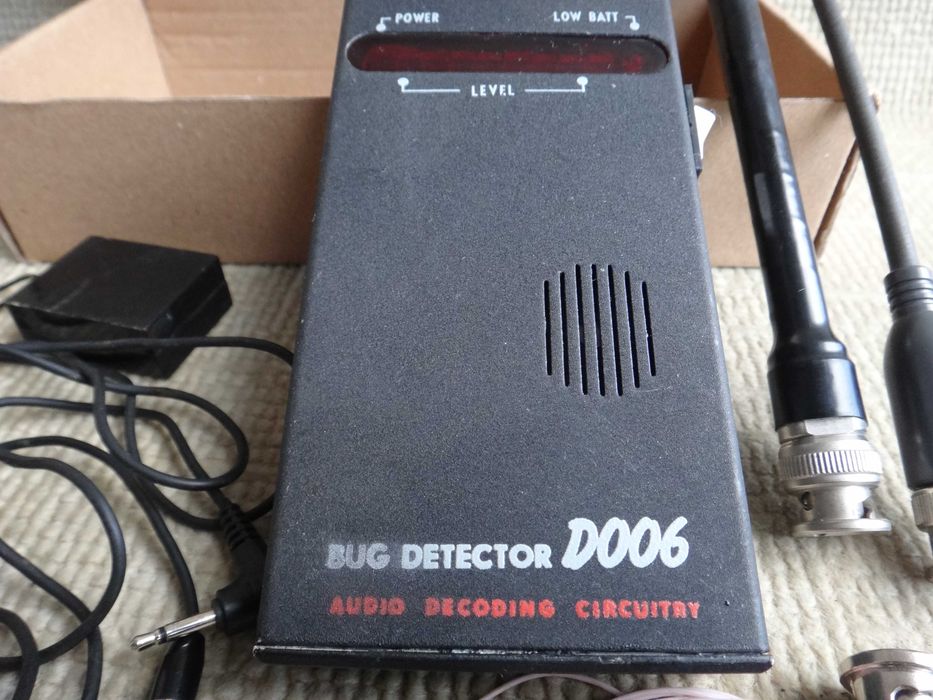 Индикатор поля Bug Detector D006, поисковый прибор
