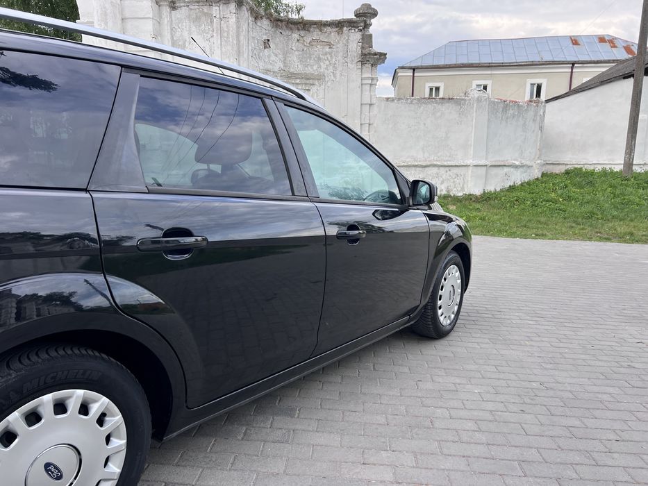 Продам авто Ford Focus 2008