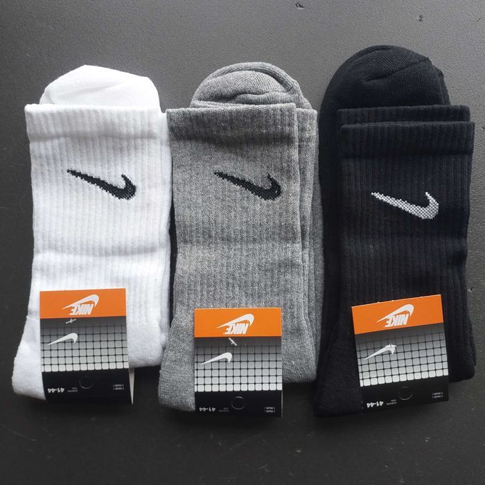 Високі махрові шкарпетки Nike. Высокие махровые носки белые/черные