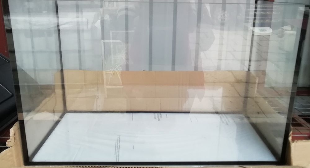 Akwarium proste 25l  ( dł 40cm x szer 25cm x wys 25cm.)