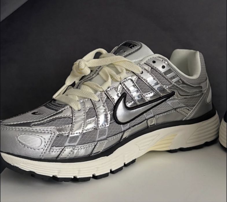 Nike P-6000 (Metallic Silver - Tam. 43)
