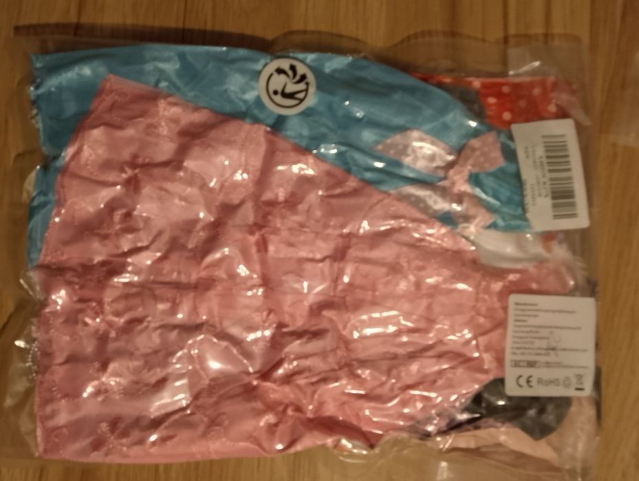 Ubranka dla lalek zafoliowane