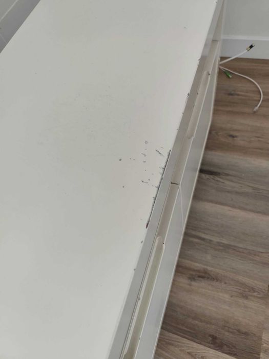 Movel TV branco em madeira maciça