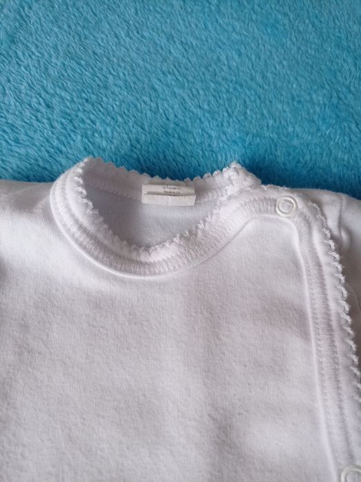 Kaftanik śnieżnobiały piękny