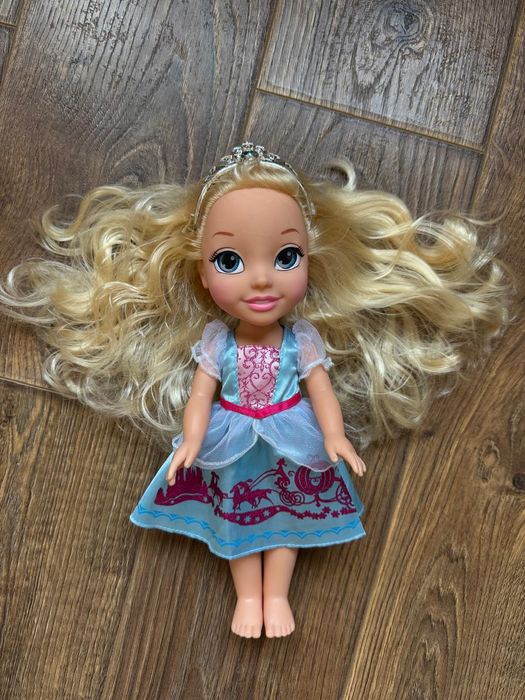 Лялька Попелюшка