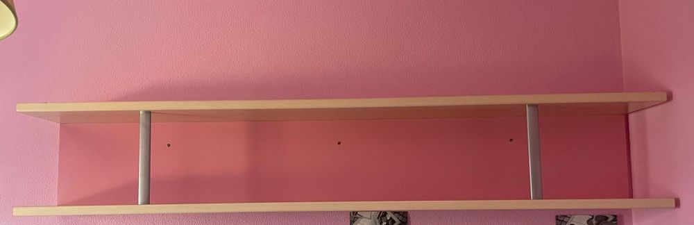Prateleira de quarto