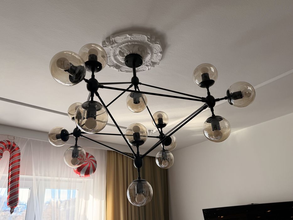 Nowoczesna lampa  sufitowa do salonu