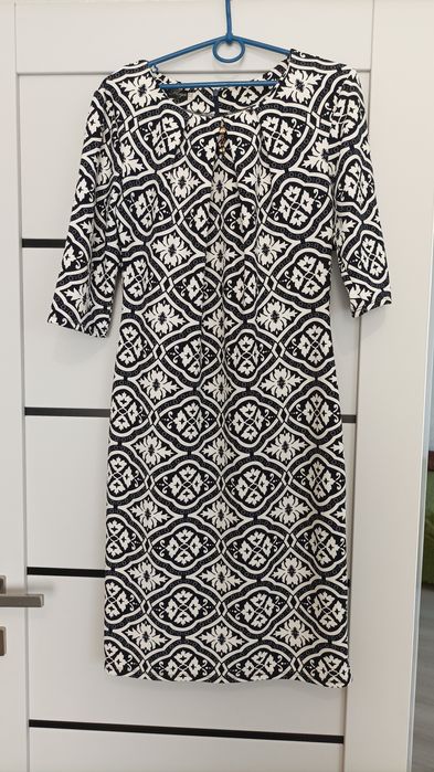 Жіноче нарядне плаття