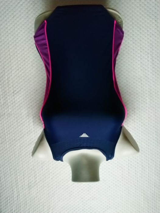 Купальник суцільний S розмір