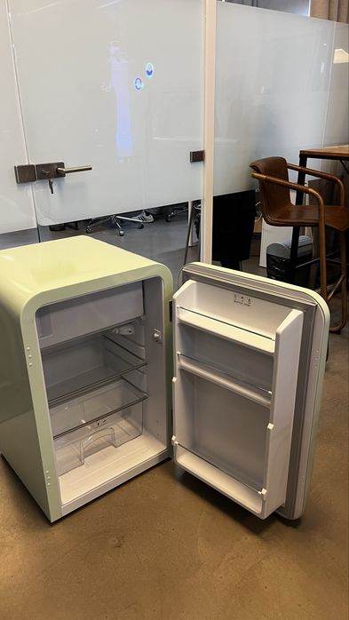 Frigorifico pequeno verde