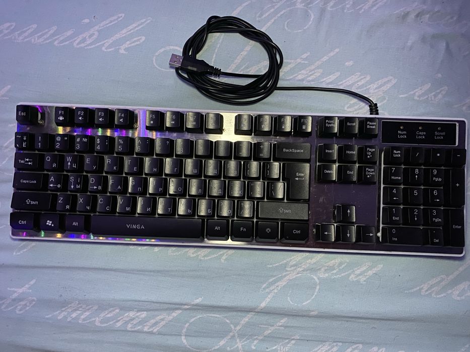 Продам клавиватуру Vinga