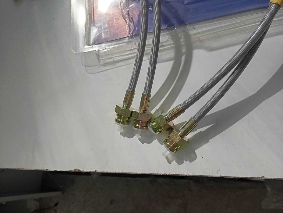 Tubos de travão com +4cm para Discovery 2