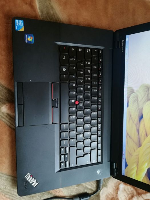 Lenovo ThinkPad Edge intel core i3