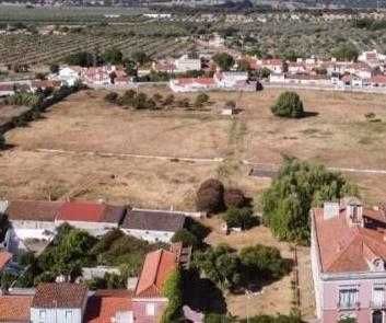 Quinta ( 2 hectares terreno /  2000m2 construcão)  em Vila Alentejana