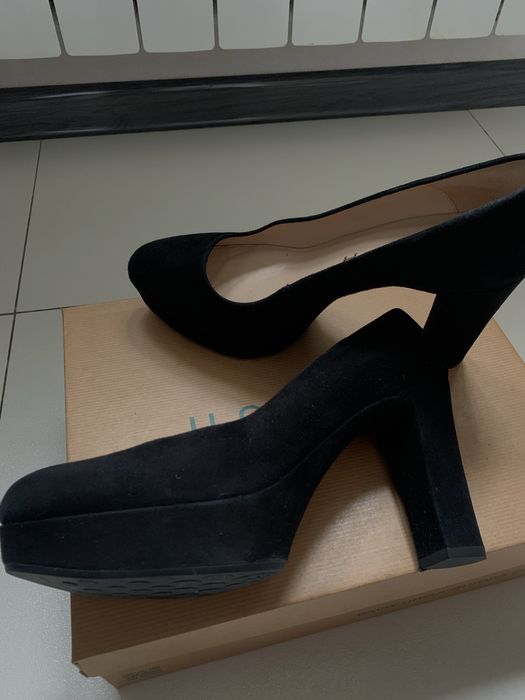 Продам жіночі туфлі