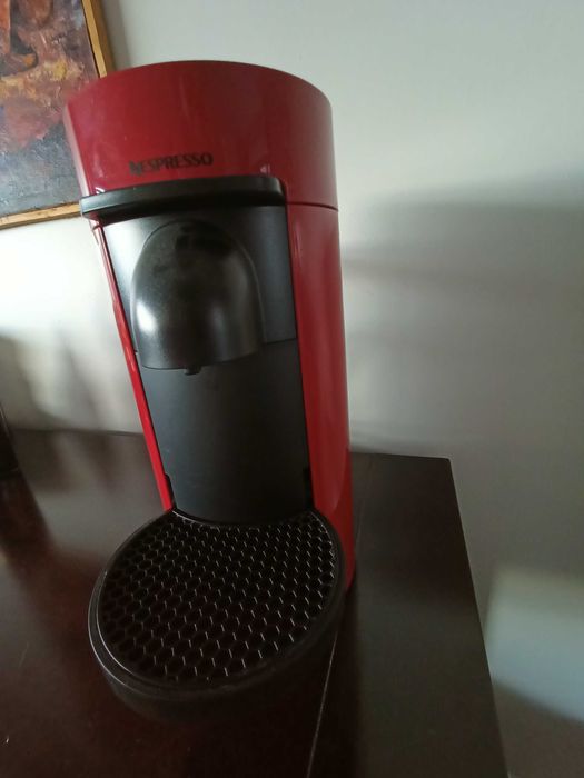 Máquina de café Nespresso Vertuo Plus