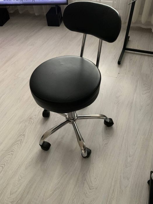 Продам стул для студии или офиса