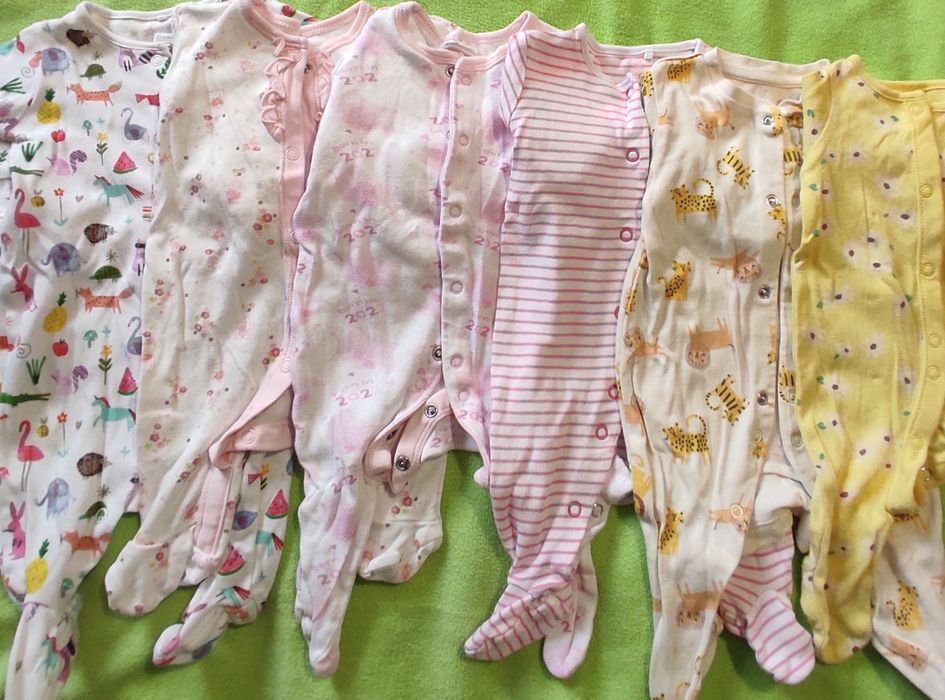 Продам дитячий одяг