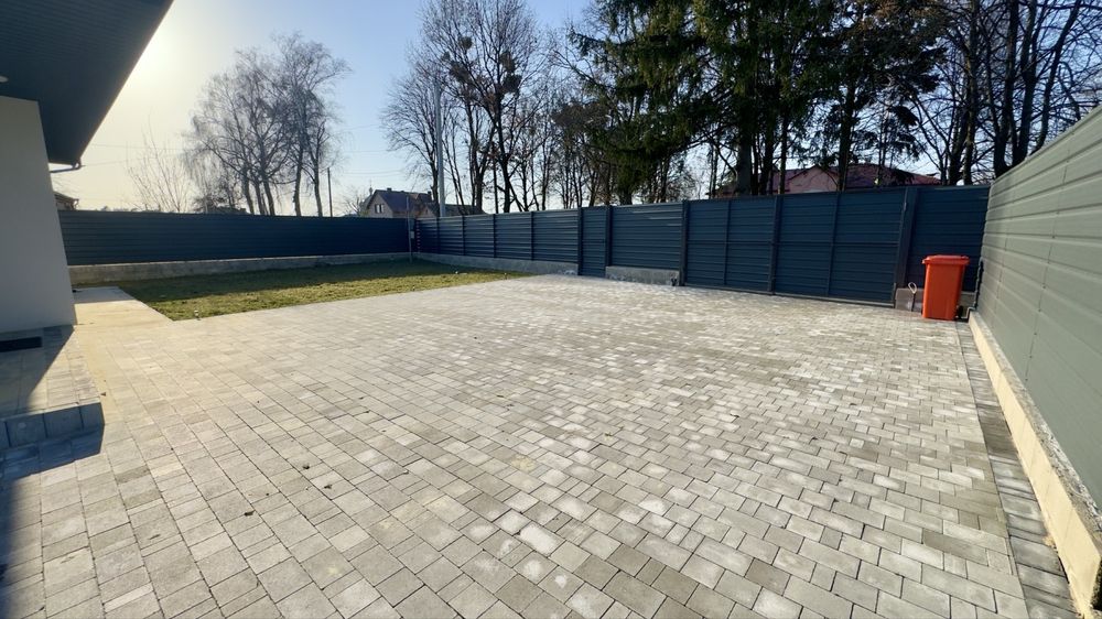 Продам будинок новобудова з ремонтом ,підвал