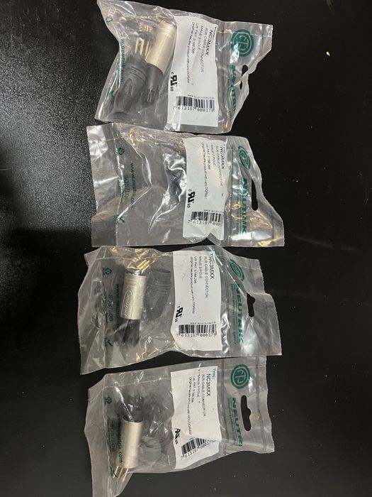 Cabos e fichas novos e usados