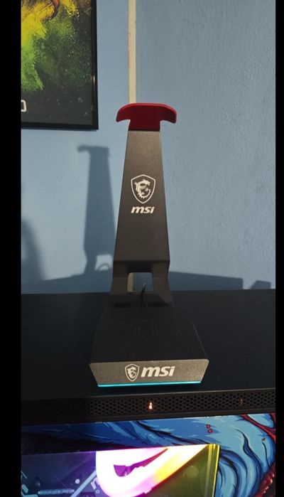 MSI Immerse HS01 Combo Suporte headphones com Carregador sem Fios