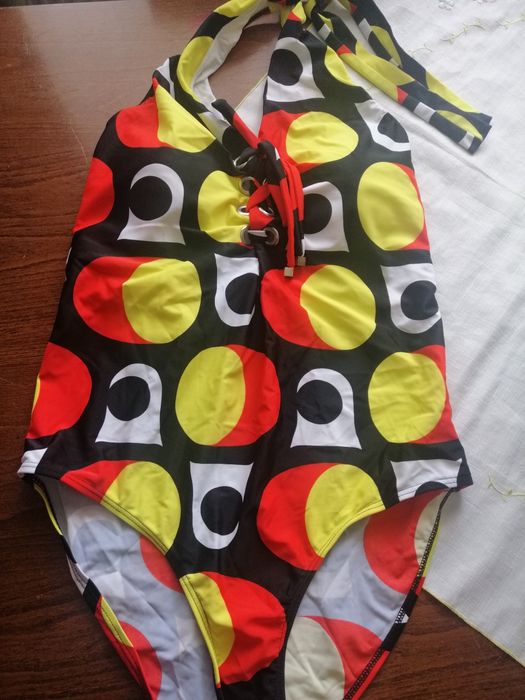 Strój kąpielowy jednoczęściowy